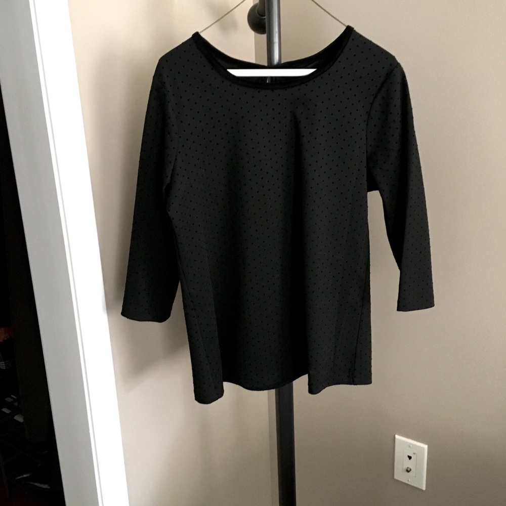 Dotted Knit Top - Picture 3 of 4